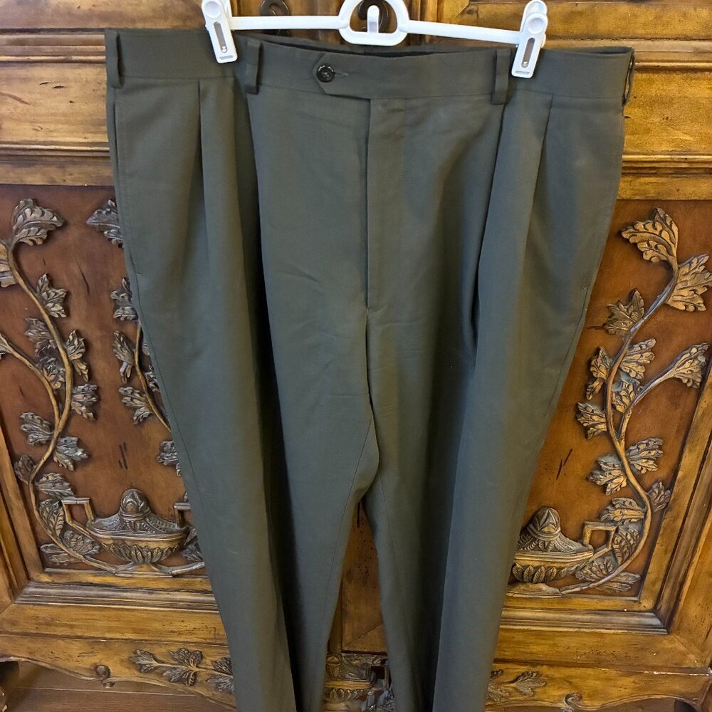 Mens Jos. A Bank Executive Collection Olive Dress Pants, Size 36X30 Classic Fit.